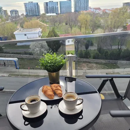Apartmán Ade Luxury Apartament Mamaia Nord Năvodari